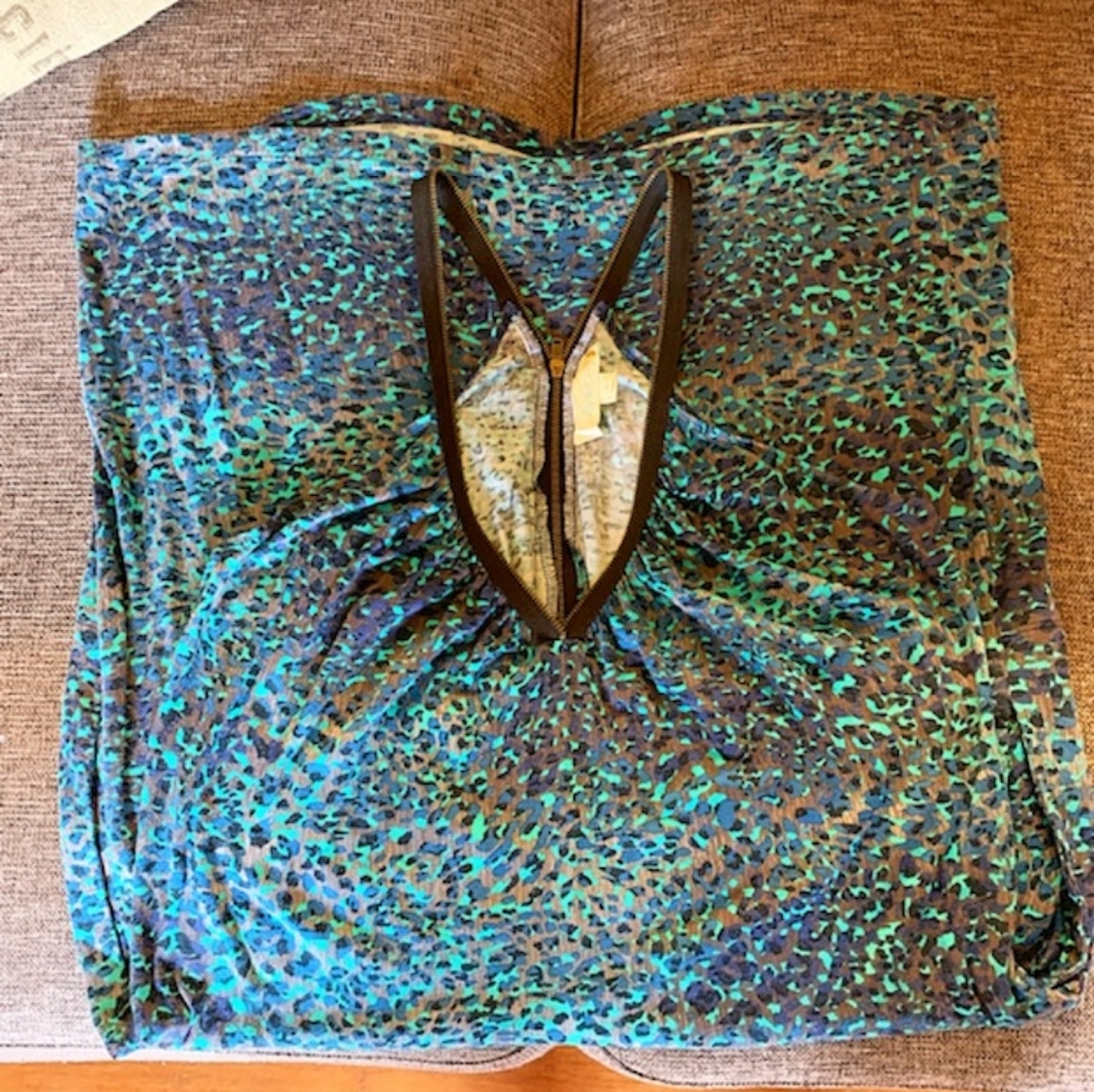 Flowy animal print dress with pockets
